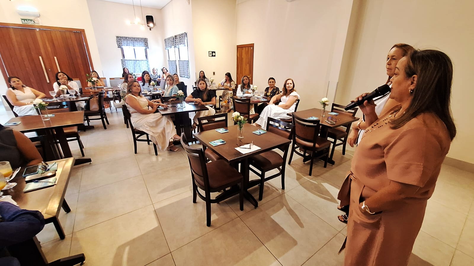 Encontro com primeiras-damas e gestoras municipais articula criação de comitê voltado para a Assistência Social