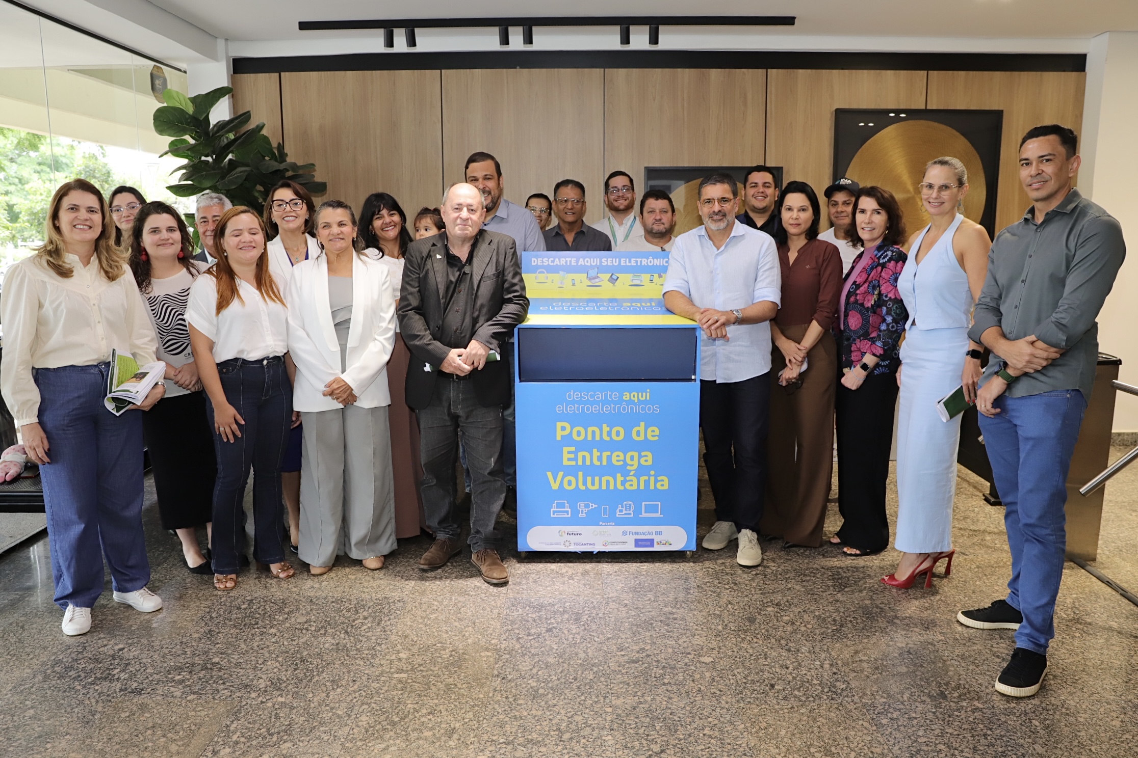 Governo firma parceria com ONG para implantar ponto de coleta de resíduos eletroeletrônicos