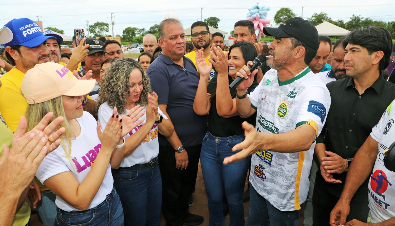  Governador anuncia R$ 3 milhões para clubes durante visita a Gurupi e clama a quem for sucedê-lo: “não pode cair a agenda do esporte”