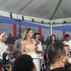 &ldquo;Nossa filha vai se eternizar atrav&eacute;s desse Centro&rdquo;:&nbsp;Carla Gomes faz do amor de m&atilde;e um chamado &agrave; inclus&atilde;o e emociona lan&ccedil;amento de centro educacional com fala inspiradora&nbsp;