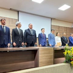 Senador Eduardo Gomes defende valoriza&ccedil;&atilde;o da carreira p&uacute;blica e seguran&ccedil;a institucional em posse da Asmeto