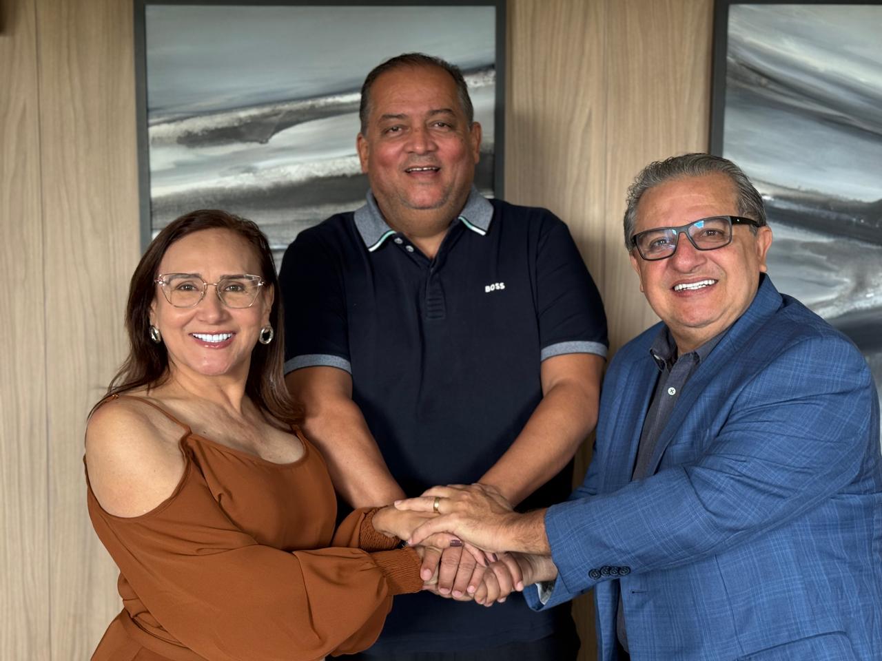 Senador Eduardo Gomes consolida base política no Bico do Papagaio e recebe apoio de lideranças do Tocantins