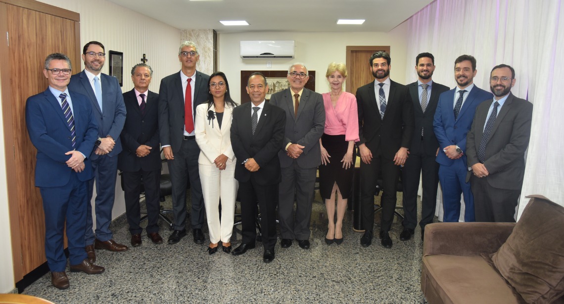 Novos membros do TRE-TO tomam posse em cerimônia realizada na sede do Tribunal, em Palmas - Foto: Thaise Marques/TRE-TO Novos membros do TRE-TO tomam posse em cerimônia realizada na sede do Tribunal, em Palmas - Foto: Thaise Marques/TRE-TO