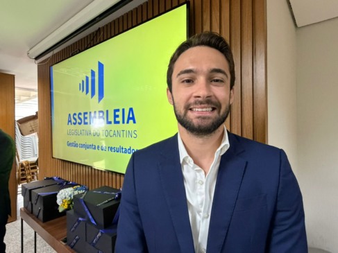 Após deixar cargo, Raul Cayres intensifica pré-campanha e segue em ascensão na disputa para estadual