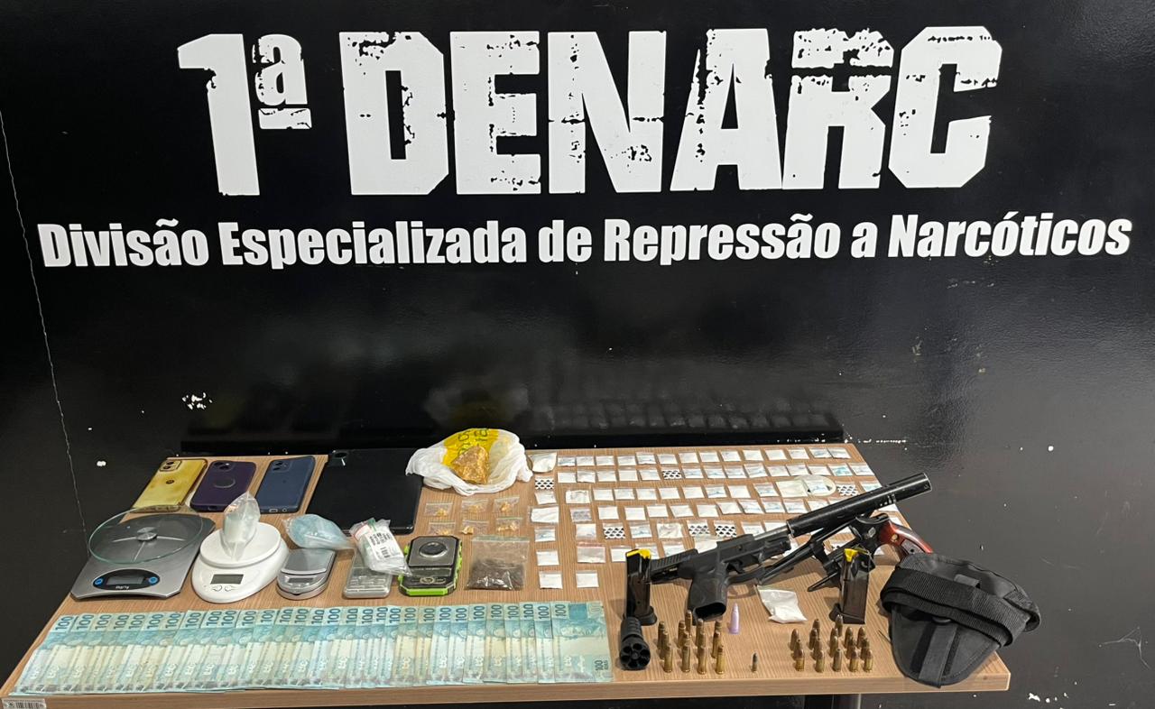 Mãe e filho são presos por tráfico de drogas e posse ilegal de arma durante operação em Palmas