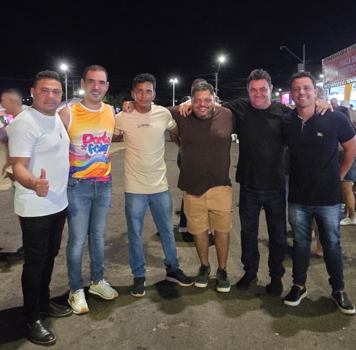 Em Porto, Vicentinho Júnior celebra cultura do carnaval: “Que a alegria das ruas nos inspire a construir um Tocantins melhor” Em Porto, Vicentinho Júnior celebra cultura do carnaval: “Que a alegria das ruas nos inspire a construir um Tocantins melhor”