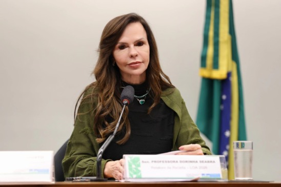 Senadora Professora Dorinha