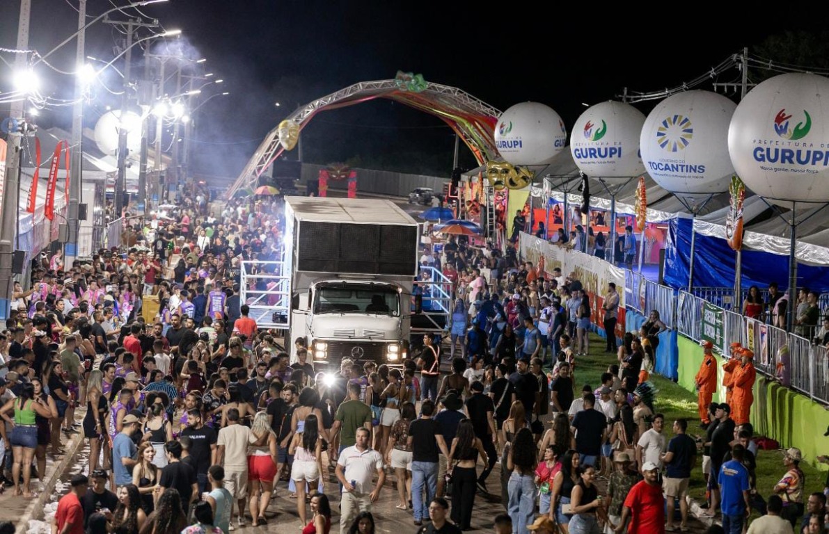 Patchanka e atrações regionais animam abertura do Carnaval em Gurupi e foliões lotam circuito; veja como foi Patchanka e atrações regionais animam abertura do Carnaval em Gurupi e foliões lotam circuito; veja como foi