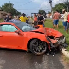 Situa&ccedil;&atilde;o que ficou o ve&iacute;culo ap&oacute;s a batida &mdash; Foto: Luiz Ernandes/Portal Alta Tes&atilde;o Tocantins
