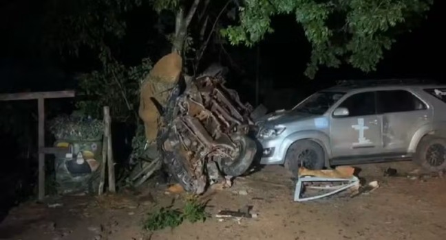 Acidente na TO-030 foi causado por caminhonete — Foto: Kaliton Mota/TV Anhanguera