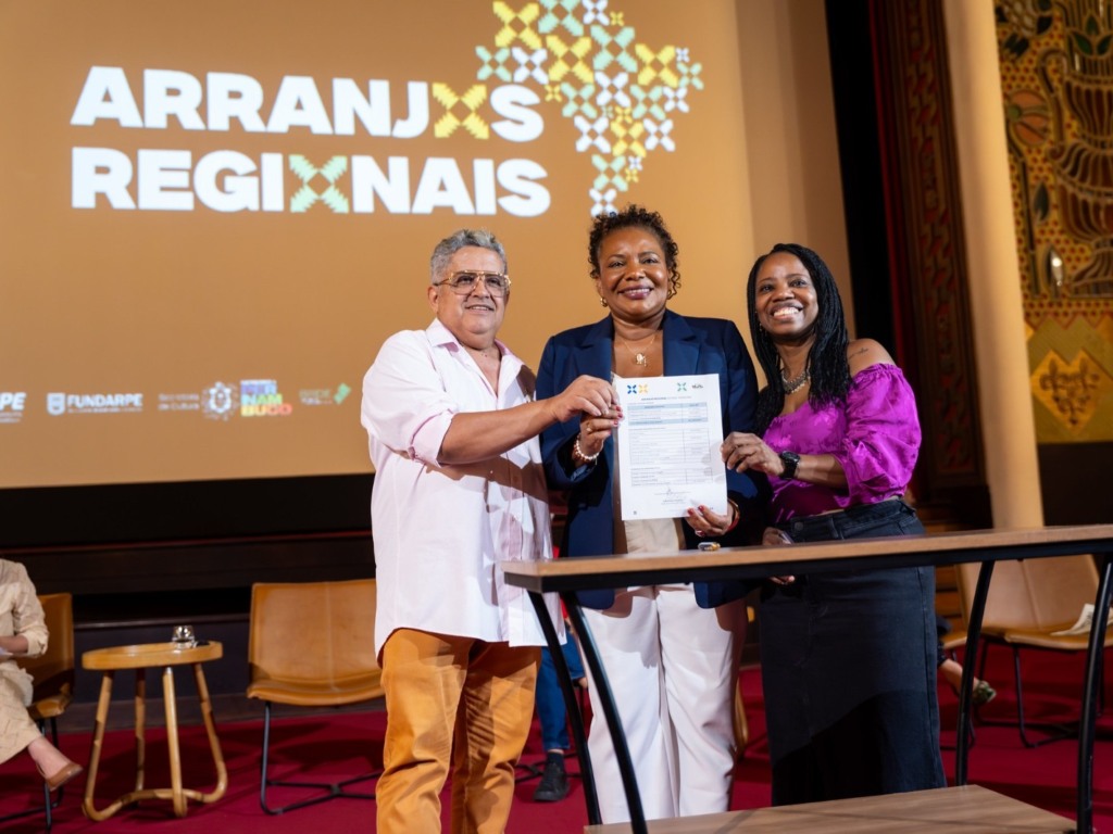 O secretário da Cultura, Adolfo Bezerra juntamente com a Ministra da Cultura, Margareth Menezes, e a secretária do Audiovisual do Ministério da Cultura, Joelma Gonzaga - Foto: Juliana Uepa/MinC O secretário da Cultura, Adolfo Bezerra juntamente com a Ministra da Cultura, Margareth Menezes, e a secretária do Audiovisual do Ministério da Cultura, Joelma Gonzaga - Foto: Juliana Uepa/MinC