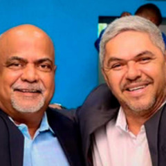 Prefeito&nbsp;e vice&nbsp;prop&otilde;em aumento de 42% nos pr&oacute;prios sal&aacute;rios e cria&ccedil;&atilde;o de 13&ordm; e f&eacute;rias no TO