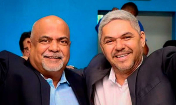 Prefeito e vice propõem aumento de 42% nos próprios salários e criação de 13º e férias no TO