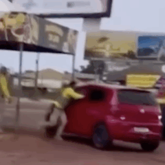 Motorista sem CNH arrasta agente do Detran durante fuga em fiscaliza&ccedil;&atilde;o na TO-080; V&Iacute;DEO