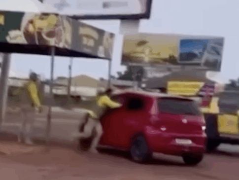 Motorista sem CNH arrasta agente do Detran durante fuga em fiscalização na TO-080; VÍDEO
