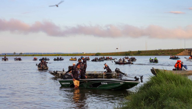 Circuito prevê etapas em diferentes regiões, com disputas nas modalidades barco e caiaque, sendo a primeira realizada na Praia da Graciosa, em Palmas - Foto: Adilvan Nogueira/Governo do Tocantins 