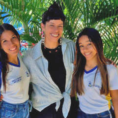 Professora Ma&iacute;ra e alunas felizes com o resultado alcan&ccedil;ado - Foto: divulga&ccedil;&atilde;o/Seduc/Governo do Tocantins