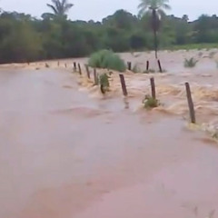 Munic&iacute;pios em alerta : Governador Wanderlei anuncia for&ccedil;a-tarefa para atender regi&otilde;es afetadas pelas fortes chuvas no Tocantins
