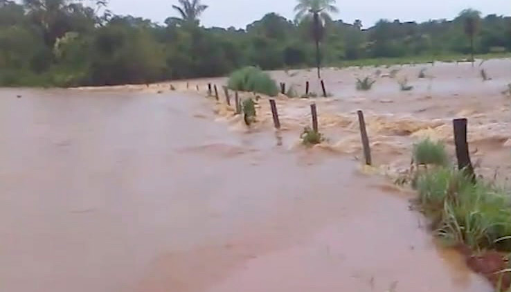 Municípios em alerta : Governador Wanderlei anuncia força-tarefa para atender regiões afetadas pelas fortes chuvas no Tocantins Municípios em alerta : Governador Wanderlei anuncia força-tarefa para atender regiões afetadas pelas fortes chuvas no Tocantins