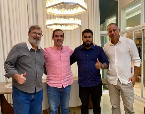 Pré-campanha de Vicentinho Júnior recebe apoio do Renova Tocantins : “o que pudermos fazer mais por Gurupi e região sul, faremos"