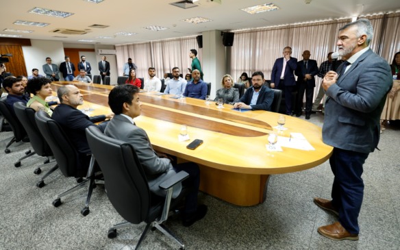 Posse de concursados - Foto: Clayton Cristus