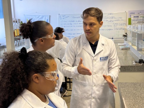 Docente de Química do SENAI CETEC de Palmas é reconhecido como “Instrutor Destaque” no Tocantins