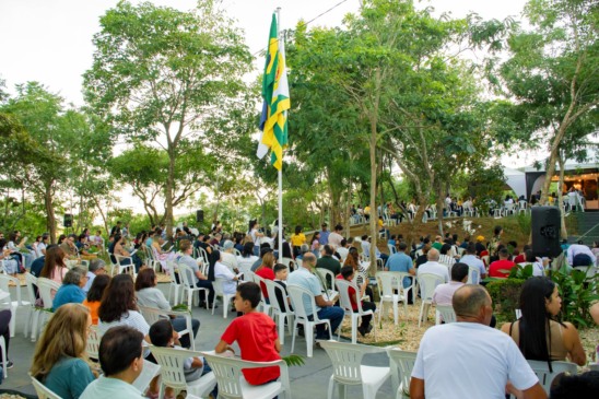 Abertura da Semana Santa reúne centenas de fiéis com celebração do Domingo de Ramos na Serra do Estrondo em Paraíso