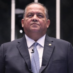 Vice-presidente do Senado, Eduardo Gomes preside sess&atilde;o especial que marca os 30 anos da TV Senado e destaca avan&ccedil;o da transpar&ecirc;ncia no Legislativo