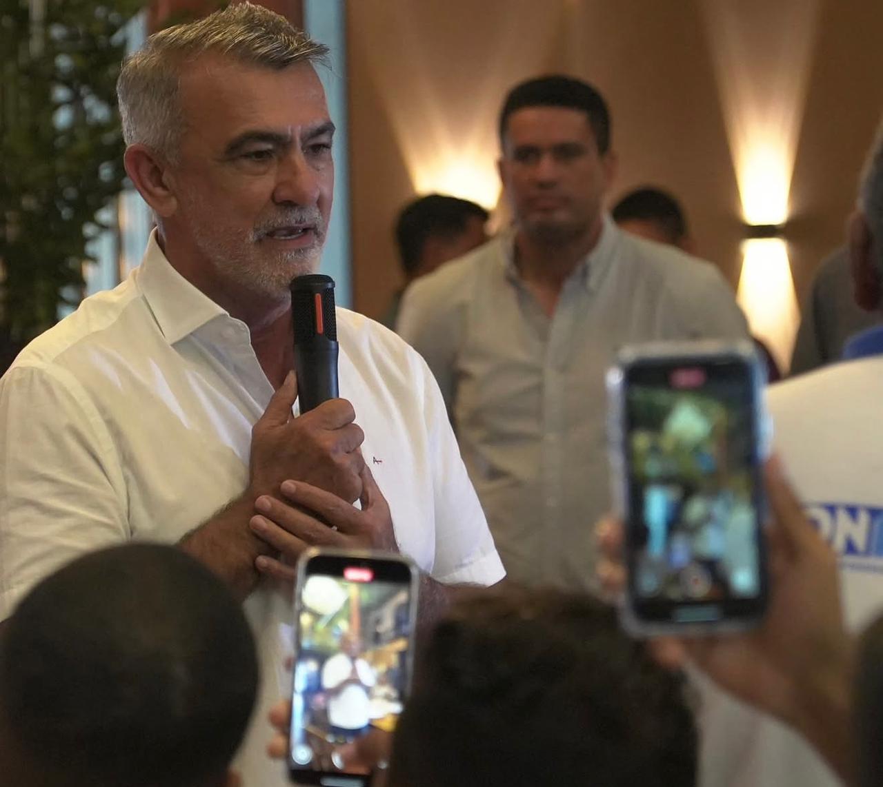 Amélio Cayres almoça com jornalistas da capital e diz sobre pré-candidatura ao governo: “nosso projeto segue aberto ao diálogo” Amélio Cayres almoça com jornalistas da capital e diz sobre pré-candidatura ao governo: “nosso projeto segue aberto ao diálogo”