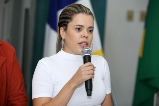 Após adesivos e camisetas, Luana Nunes nega campanha antecipada: “materiais foram produzidos por apoiadores de forma espontânea”