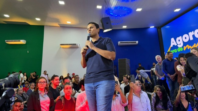 Após saga de busca partidária, Iratã discursa em evento do PSD, lembra da mãe Kátia e diz que TO tem que investir em gente