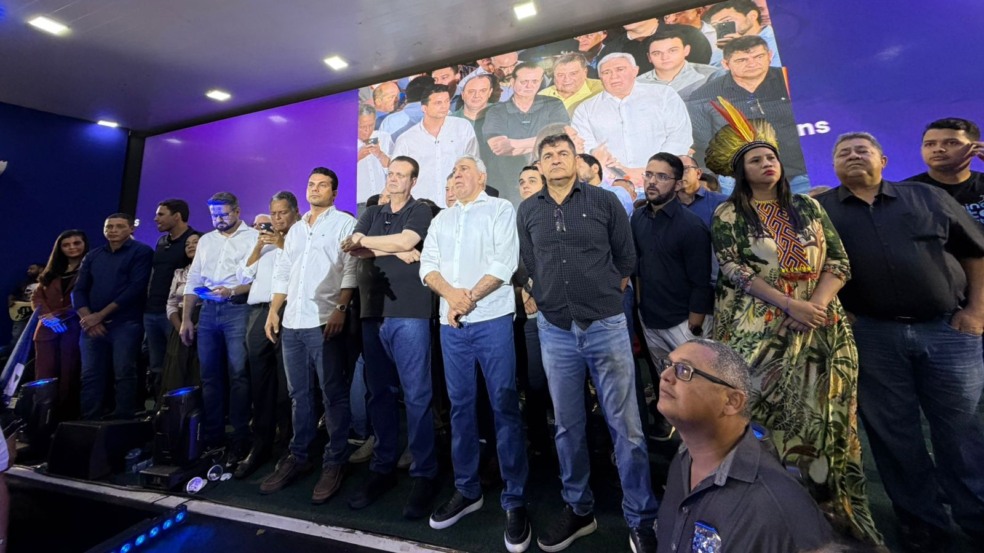 Narubia Werreria compôs palanque no evento de hoje, porém não discursou Narubia Werreria compôs palanque no evento de hoje, porém não discursou