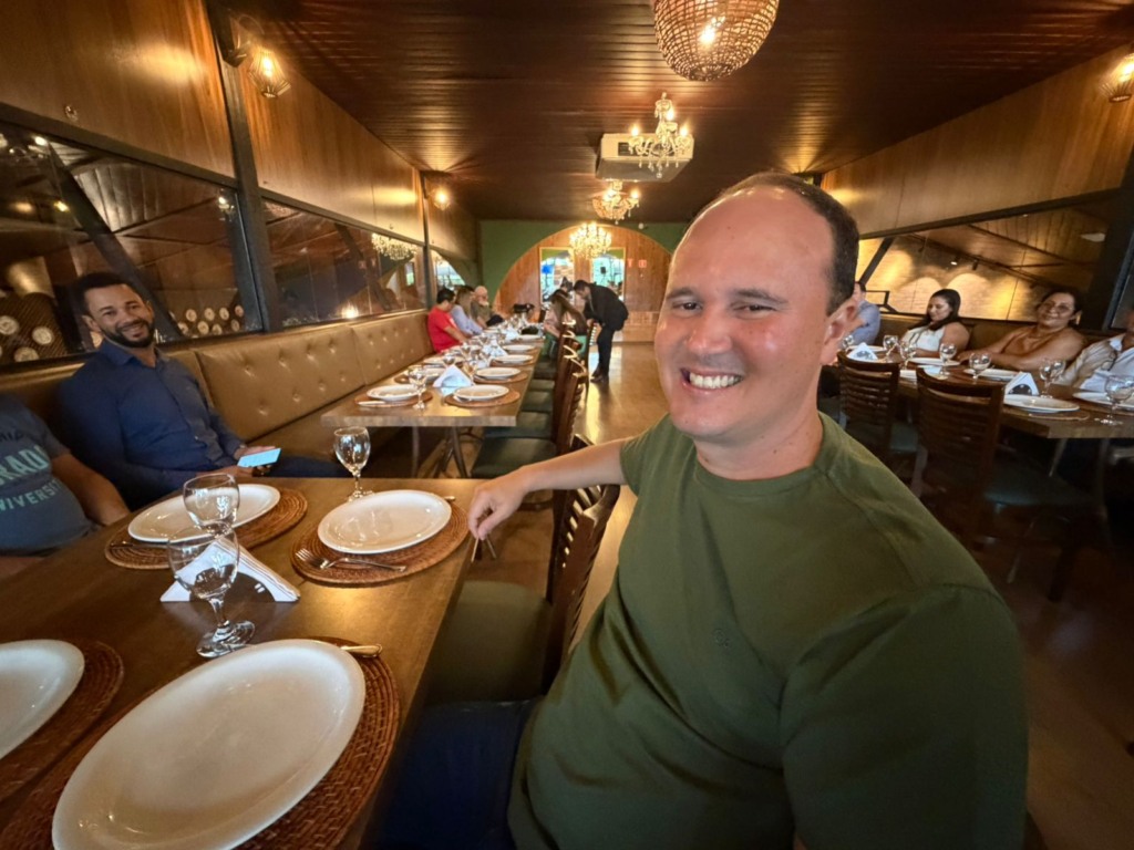 Paulinho Gomes descarta PDT e enfim decide pelo Podemos de Eduardo Siqueira Paulinho Gomes descarta PDT e enfim decide pelo Podemos de Eduardo Siqueira