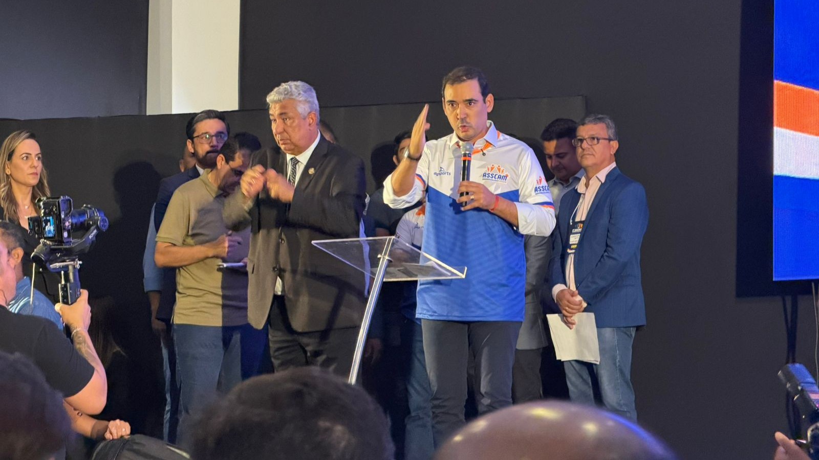 Vicentinho rouba cena em evento com recados diretos a Amélio e Wanderlei, promete debate respeitoso com Dorinha e avisa: “Não me comprem de menino mole”