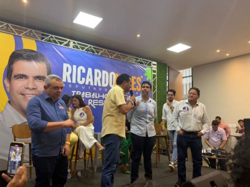 No almoço de Ayres, Wanderlei pede apoio para reeleição de aliado e desabafa após evento de vereadores: “Sou humano, tenho limites, sofri todo esse tempo calado”