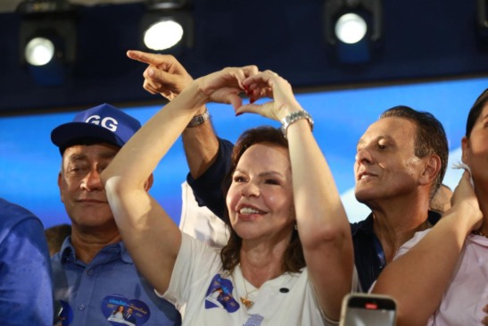 Arrastão político, Wanderlei puxa o coro, jingle feito por Gomes, neto na plateia: os bastidores do lançamento de Dorinha ao governo