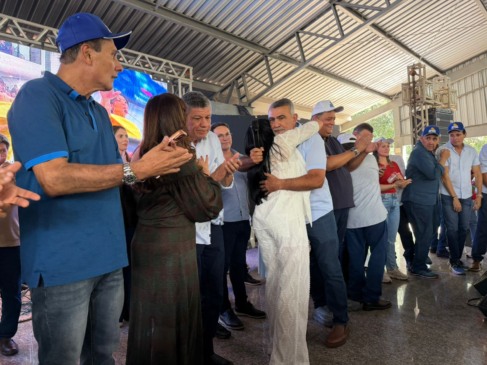 Expectativa! Amélio prestigia Janad, faz corpo a corpo com deputados e líderes e tem decisão aguardada pelo meio político