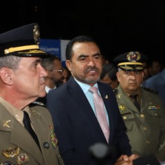 Em entrevista &agrave; Gazeta, Wanderlei n&atilde;o descarta tr&ecirc;s nomes ao Senado e fala sobre majorit&aacute;ria