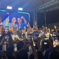 Evento de aliança de Amélio, Vicentinho e Guimarães reúne sete deputados e tem discursos de união: “O sentimento está batendo de ponta a ponta”