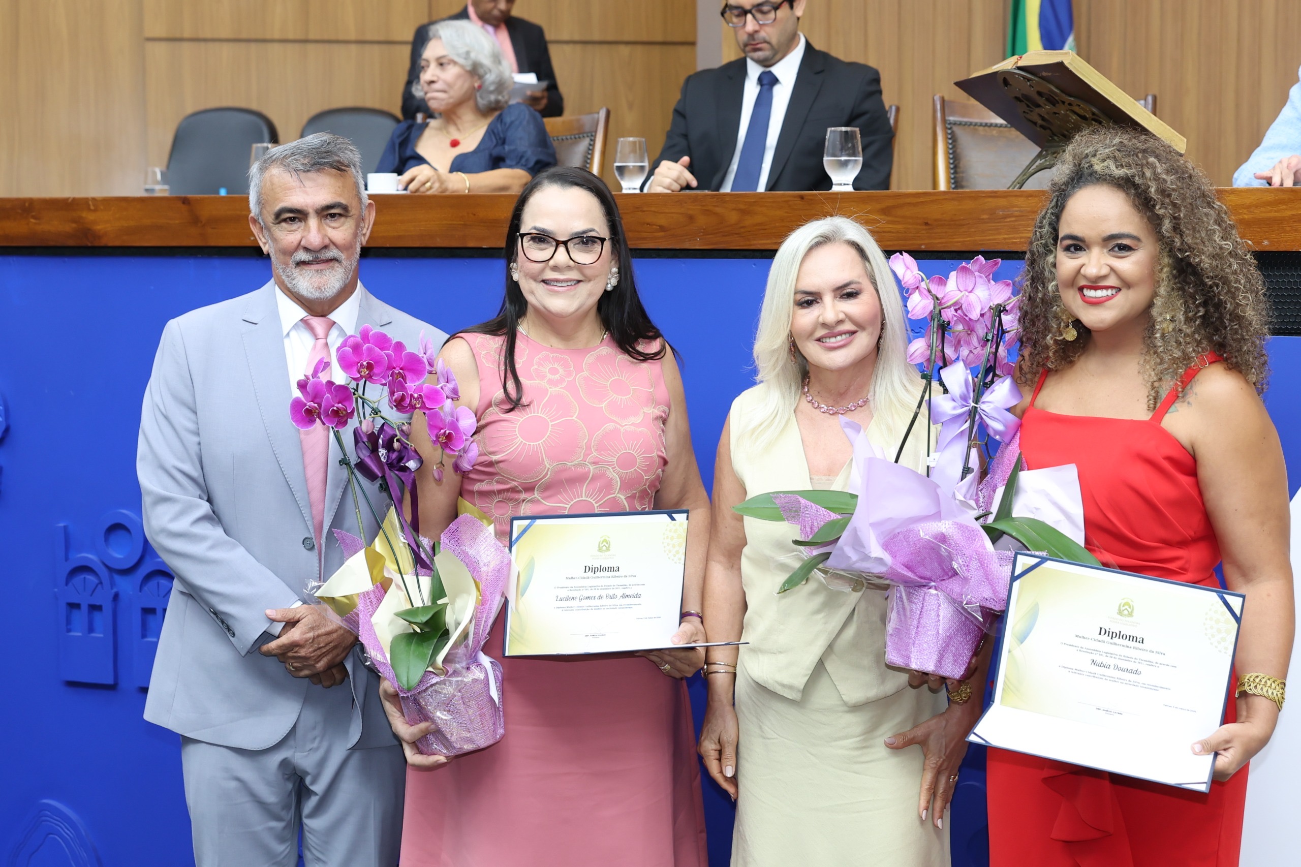 Amélio Cayres homenageia lideranças femininas em Sessão Solene do Dia da Mulher na Aleto