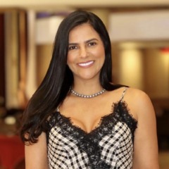 Primeira-dama do Tocantins presenteia embaixatriz no Paraguai com pe&ccedil;a de capim dourado e destaca cultura tocantinense