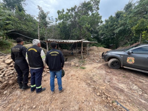 Equipes da PF e da ANM durante ação de combate ao garimpo ilegal em Natividade - Foto: Polícia Federal do Tocantins