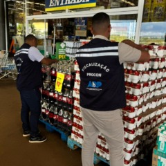 Opera&ccedil;&atilde;o de fiscaliza&ccedil;&atilde;o apreende produtos vencidos e autua estabelecimentos em Palmas