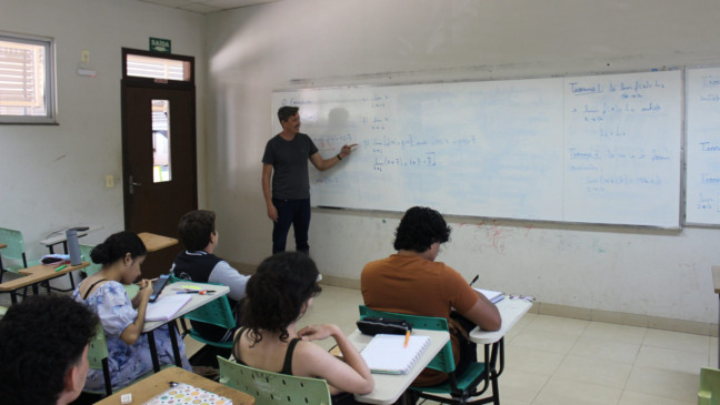 Com salário de quase R$ 15 mil, UFNT abre concurso público com vagas para professores 