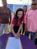 &ldquo;Moradia &eacute; dignidade&rdquo;: Em Juarina, Dorinha assina ordem de servi&ccedil;o para constru&ccedil;&atilde;o de casas populares e prestigia Festa do Milho