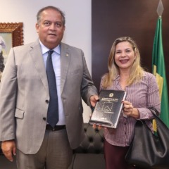 Relator na CCJ, Senador Eduardo Gomes recebe ju&iacute;za indicada para o CNJ