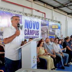 Am&eacute;lio Cayres destaca luta hist&oacute;rica pela Unitins durante ordem de servi&ccedil;o para novo campus em Augustin&oacute;polis