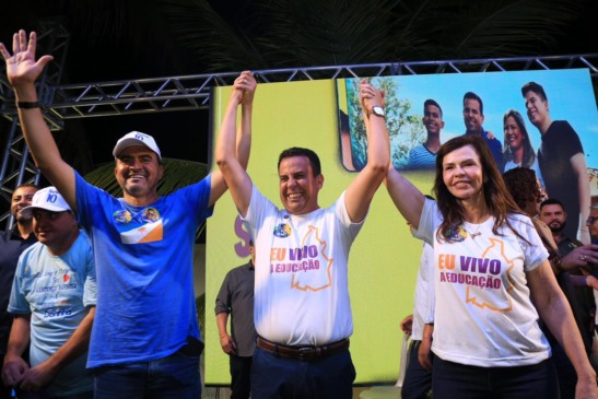 Dorinha avança no sul do Tocantins, leva apoio a Fábio Vaz e amplia base em Palmeirópolis