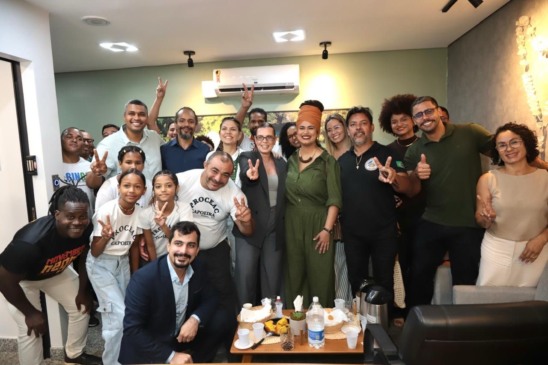 PV de Cláudia Lelis fecha prazo de filiações com base ampliada, diversidade e chapa competitiva para 2026