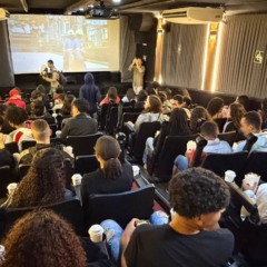 Com quase 20 metros de extens&atilde;o, a estrutura da carreta &eacute; pensada para reproduzir e at&eacute; ampliar a magia dos cinemas - Foto: Divulga&ccedil;&atilde;o Cine CAIXA CAP